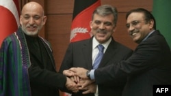 Turkey's Abdullah Gul (center) has hosted talks with his Pakistani and Afghan counterparts, Asif Ali Zardari (right) and Hamid Karzai, a number of times.