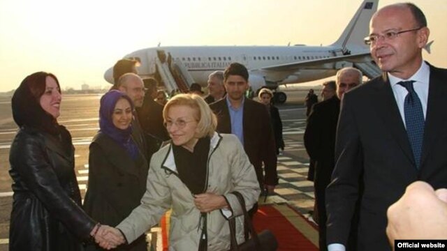 اما بونینو، وزیر امور خارجه ایتالیا در تهران