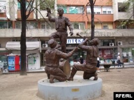 Скулптура во Скопје 