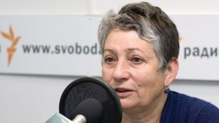 http://gdb.rferl.org/B3D2D105-CEDA-43A4-8AF3-4CB9DA982C04_w308_h173.jpg