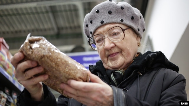 Из-за обвала рубля некоторые продукты питания прибавили в цене уже в конце 2014 года.