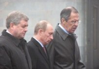 Russian President Putin (center) and Foreign Minister Lavrov (right) arriving in Minsk today (RFE/RL)