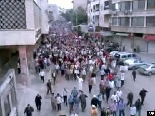 تصویری از حضور معترضان در روز شنبه در حما