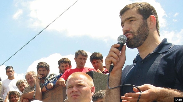 Olympic gold-medal wrestler Sagid Murtazaliev, a member of the People's Assembly of Daghestan, speaks at a rally in 2005.