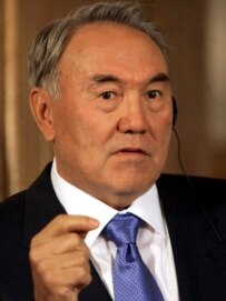 Kazakh President Nazarbaev in London on November 21. He will travel to Brussels next week (epa)