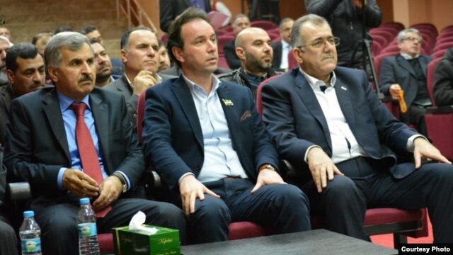 Сирия оппозициясы өкілдерінің Түркиядағы кездесуі. 3 наурыз 2015 жыл. (Көрнекі сурет)