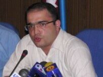The founder of one of the newspapers, Eynulla Fatullayev, was sentenced to time in prison (Turan)