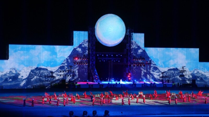 В Чолпон-Ате проходит церемония закрытия Всемирных игр кочевников
