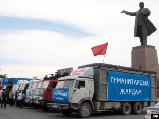 Ўшга инсонпарварлик ёрдамлари етиб кела бошлади.