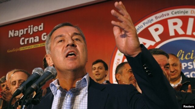 Milo Đukanović, postizborna fotografija, oktobar 2012.