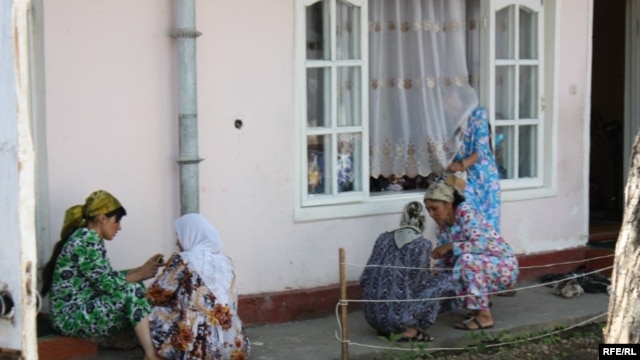 Women waiting to see a fortune teller in Dushanbe