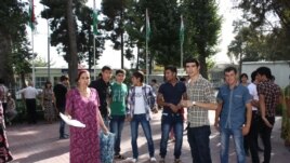 Tajikistan -- Tajik students protest in Dushanbe, 30Aug2012