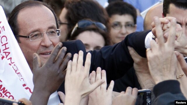 Hollande na predizbornom skupu
