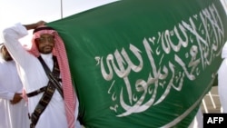 Some Saudi commentators fear that IS will destabilize domestic society.