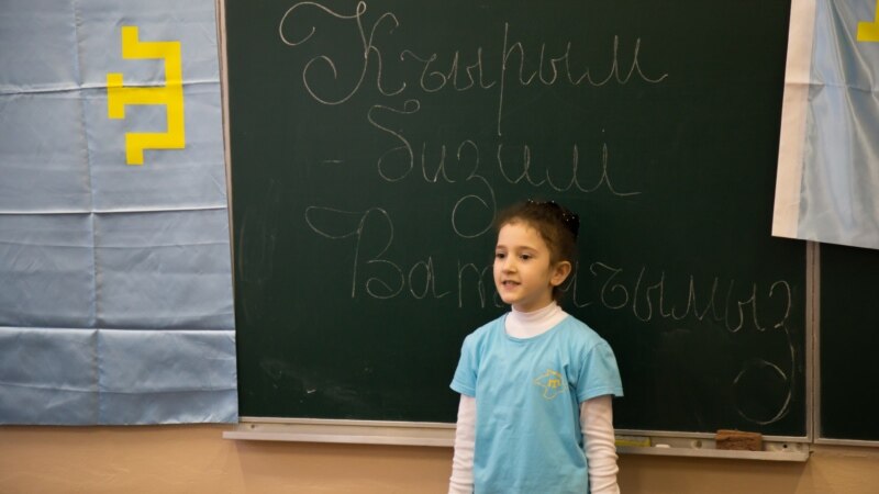​В Киеве дети вспоминали Крым