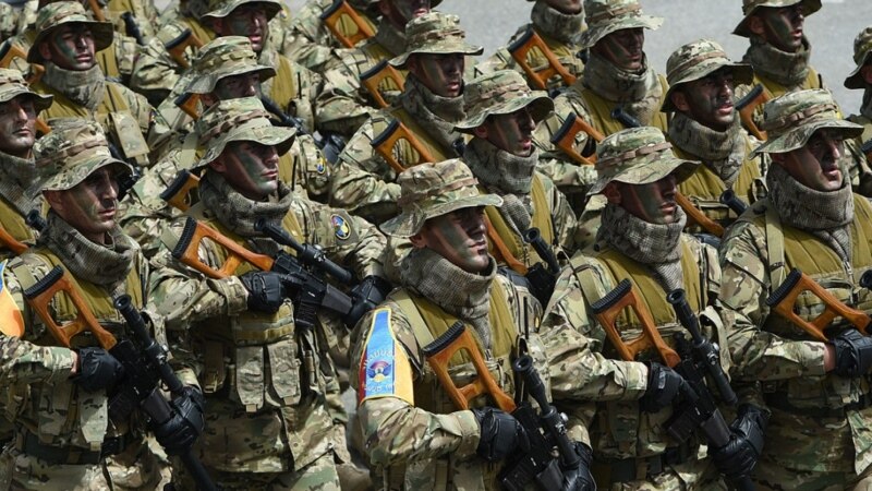 Sarkisian Reports Fresh Arms Supplies To Armenia