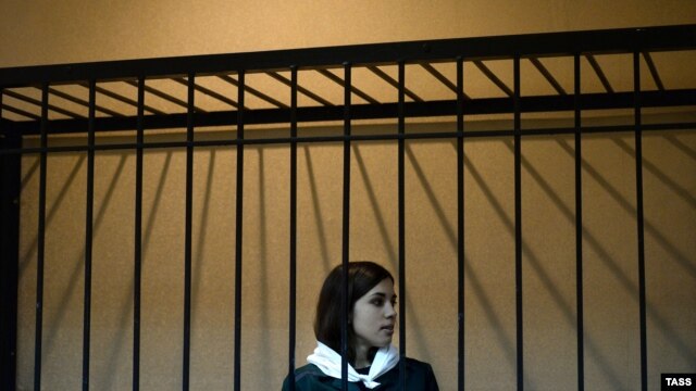 Надежда Толоконникова в зале суда, 26 апреля 2013