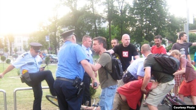 Sukob sa policijom, foto: Buka