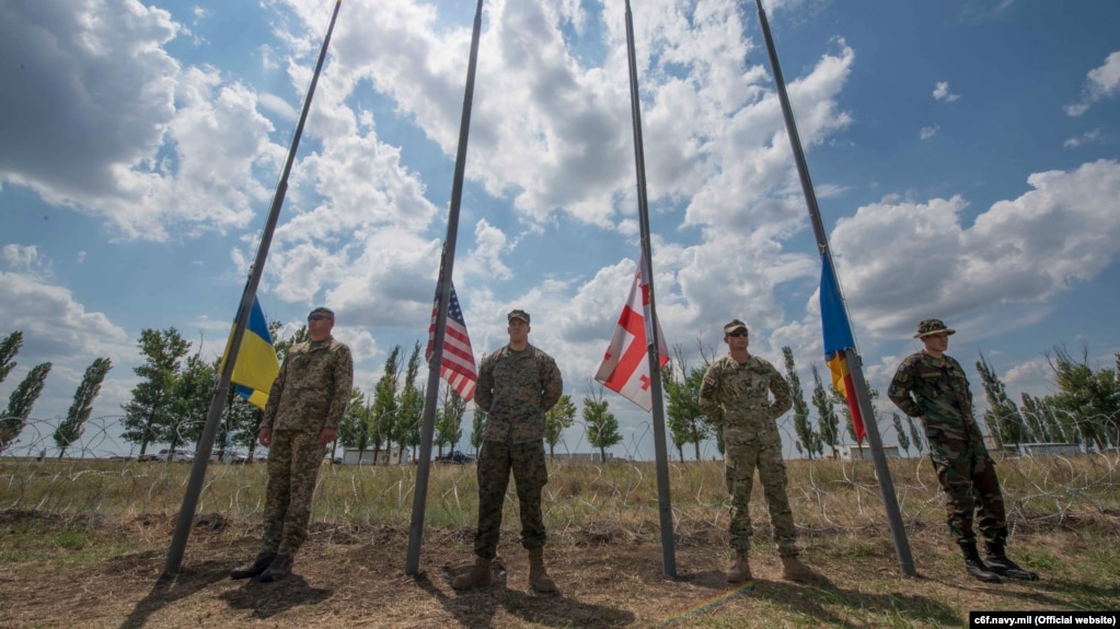 В Черном море прошли военные учения США и Украины