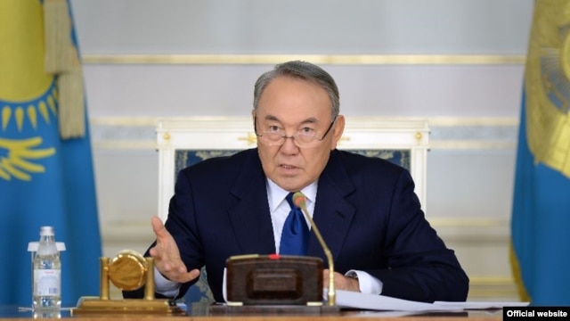 Назарбаев на расширенном заседании правительства. Астана, 18 ноября 2015 года.