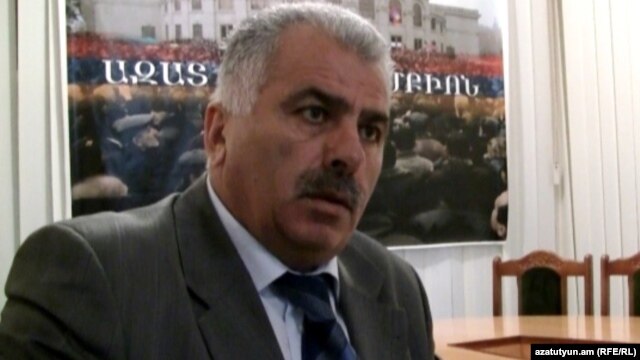 Armenia -- Petros Makeyan, leader of the Democratic Fatherland party, Yerevan, 05Apr2011