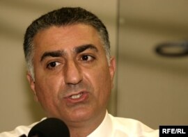رضا پهلوی می گوید: سينمای ايران در اين سال ها از نظر عمق، معنا و مفهوم پيشرفت های زيادی داشته است.