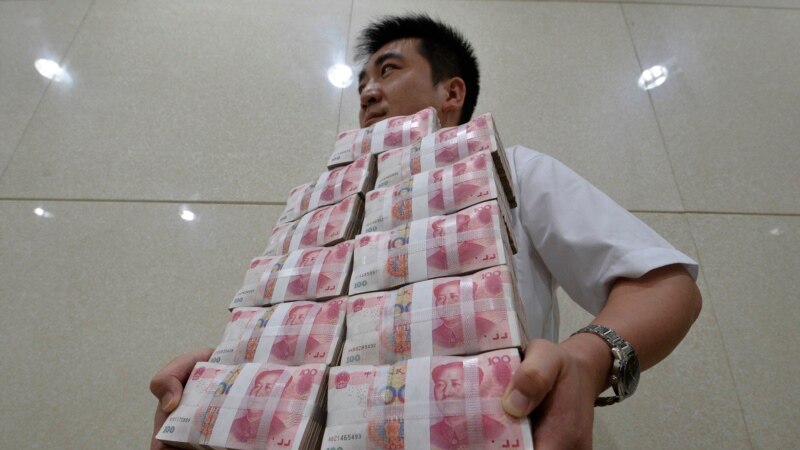 Юань против доллара и рубля