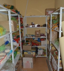 Продовольствие, которое собирают на улицах Киева для бойцов батальона «Крым»