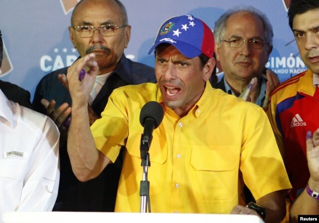 Энрике Каприлес отказывается признать результаты голосования