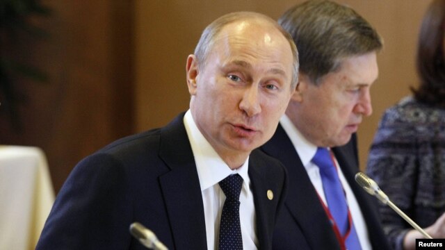 Is Putin searching for an agenda?