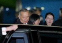 Uzbek President Islam Karimov arriving at Seoul airport on March 28 (epa)