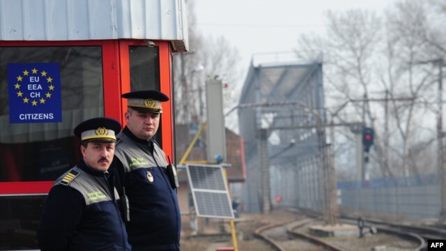 Romanian border guards will have to remain in place as their country Schengen aspirations have suffered a setback. 