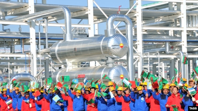 The opening ceremony of a Chinese-bound pipeline in Samandepe, Turkmenistan.