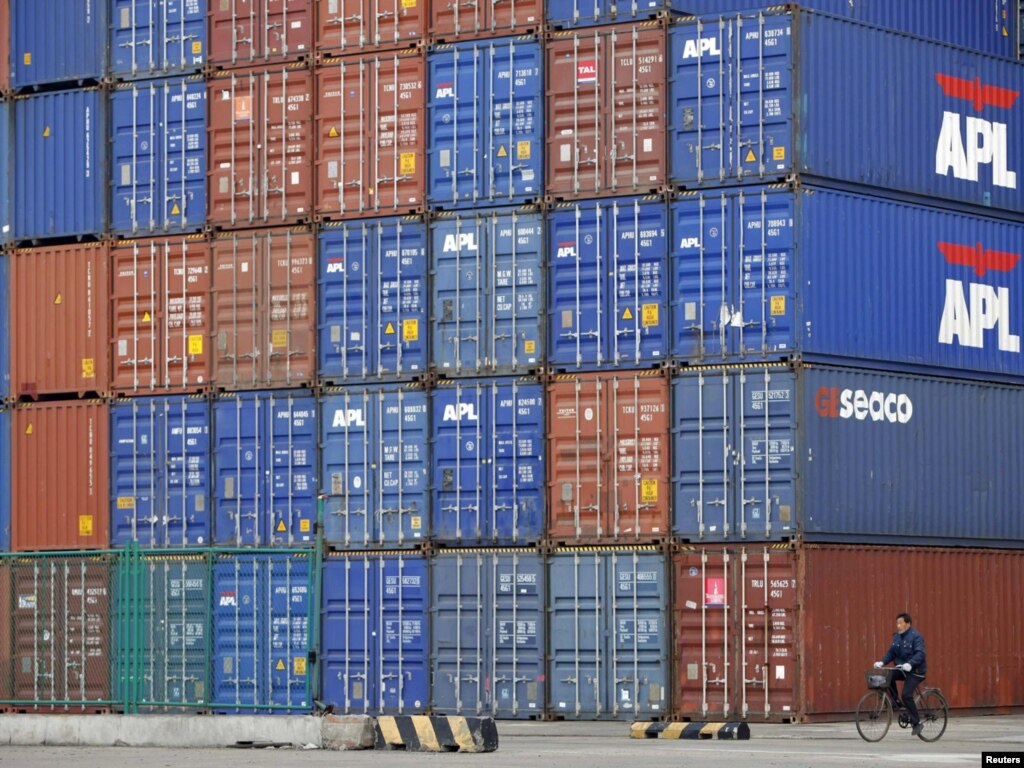 China Overtakes Japan As World's SecondBiggest Economy