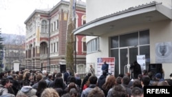 Students of the Sarajevo School of Science and Technology gathered on March 3 to show support for Ejup Ganic.