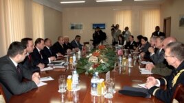Armenia - Top Armenian and U.S. military officials hold talks in Yerevan, 29 Oct2012.