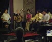 Musicians conducting a jam session during the festival (RFE/RL)