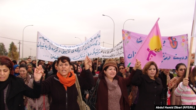 Many Iraqi rights activists are incensed by a new directive telling female civil servants to dress down at work. 