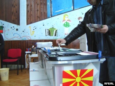Можни ли се предвремени избори по самиот на НАТО во ноември? 