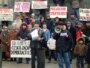 Казахские беженцы проводят митинг против депортации. Прага, 7 февраля 2009 года.