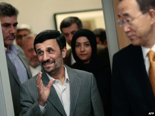 دیدار سال گذشته احمدی‌نژاد و بان کی‌مون (راست) در مقر سازمان ملل متحد