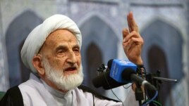 Ayatollah Abolghassem Khazali has renounced contact with his son.
