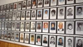 Fotografije žrtava masakra i Lovasu