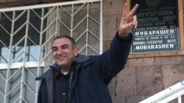 Հայկ Գեւորգյանը կալանքից ազատ արձակվելուց հետո, 6-ը փետրվարի, 2012
