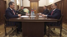 Russia - Defense Minister Sergey Shoygu (L) meets his Armenian counterpart Seyran Ohanian in Moscow, 19Dec2012.