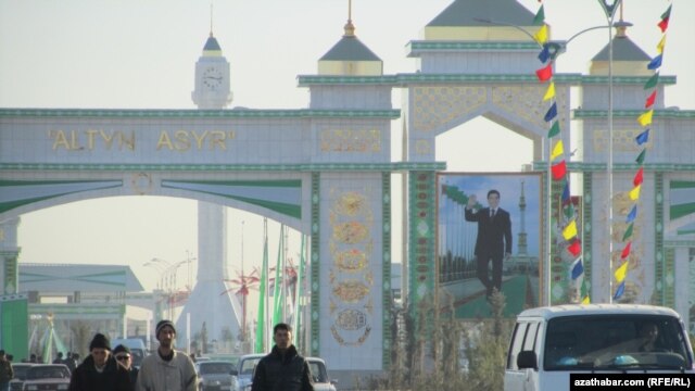 Turkmenistan's new Altyn Azyr bazaar, near Ashgabat