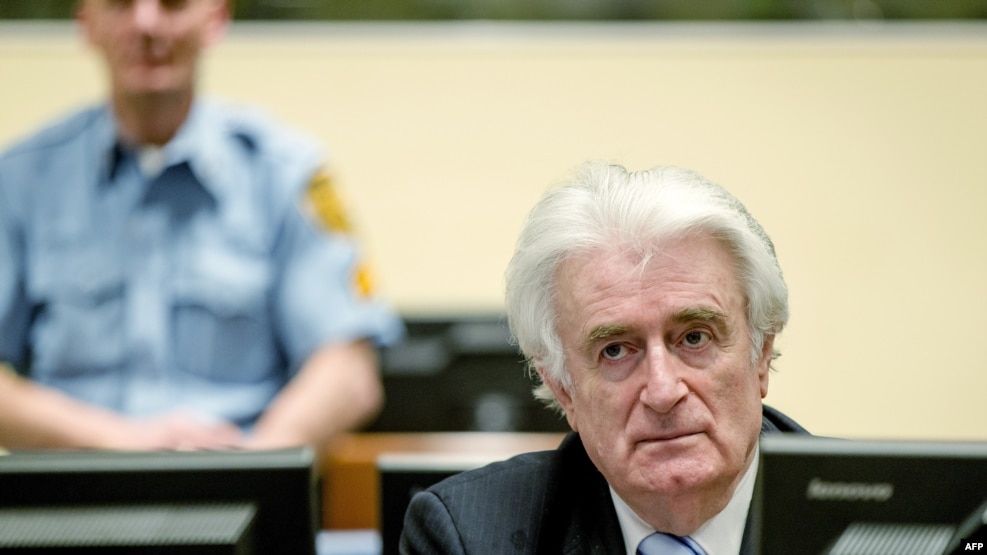 Kazna i priznanje: Radovan Karadžić u sudnici Haškog tribunala