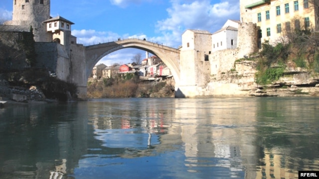 Mostar, foto: Midhat Poturović