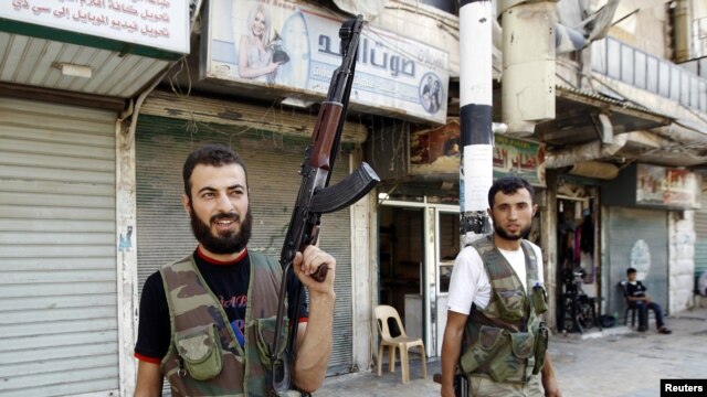 Minorities in Syria are trying to flee the heavy fighting.