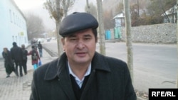 Rahmatullo Zoirov, the leader of the opposition Social Democratic Party of Tajikistan, is unable to make a living in his homeland, just like many other rank-and-file party members. (file photo)